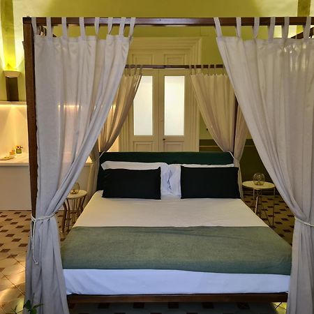 Toscano Palace Luxury Rooms CTA Exterior foto