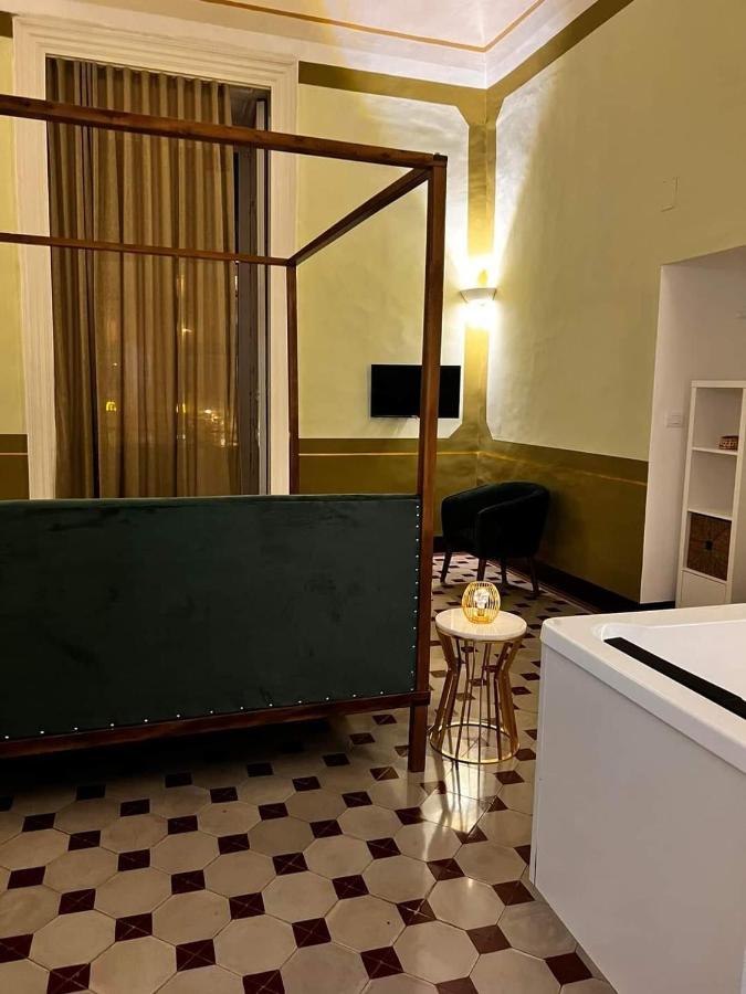 Toscano Palace Luxury Rooms CTA Exterior foto