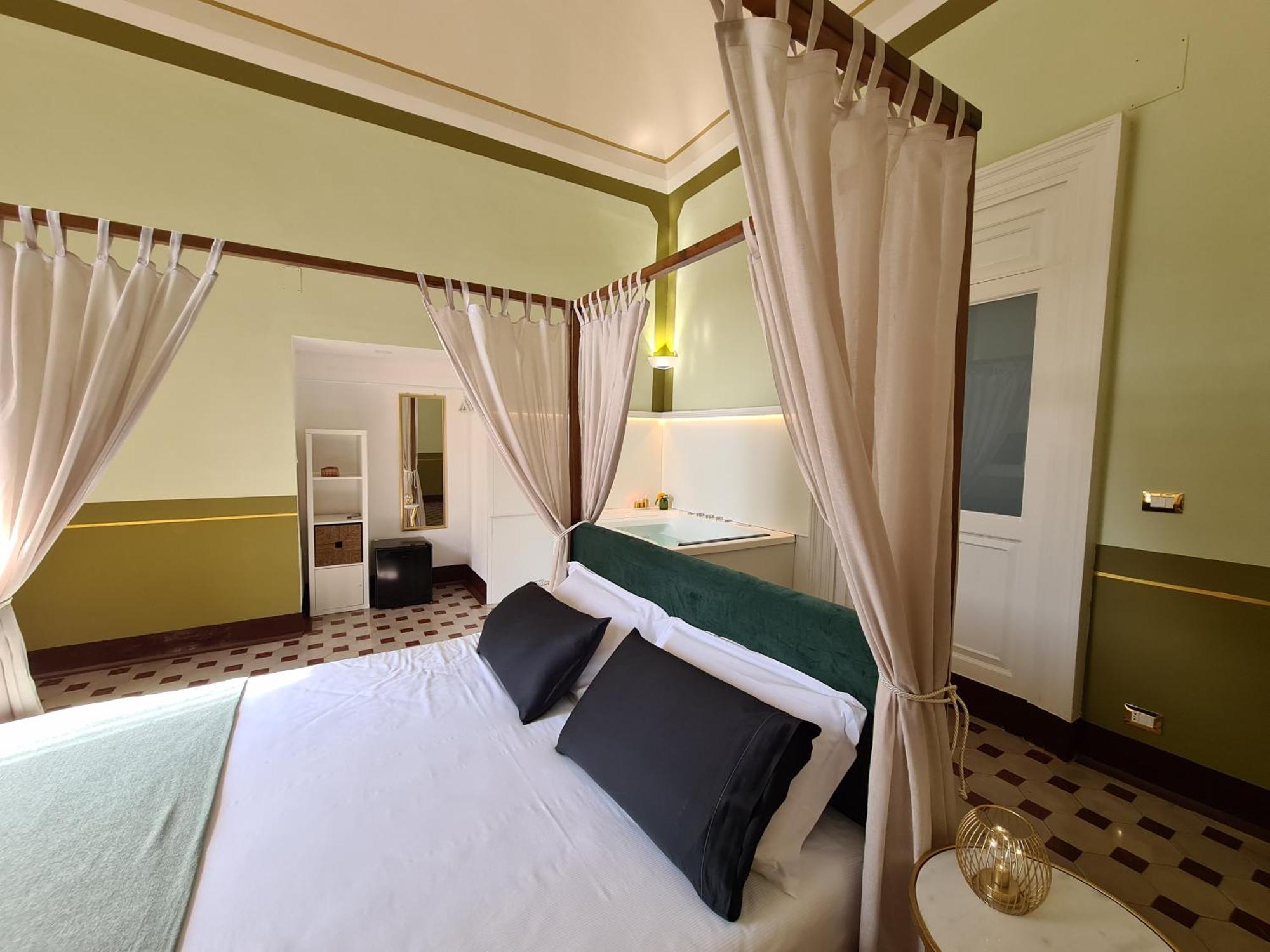 Toscano Palace Luxury Rooms CTA Exterior foto